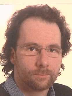 Dr.  Andreas Langer